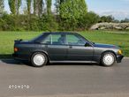 Mercedes-Benz W201 (190) - 8