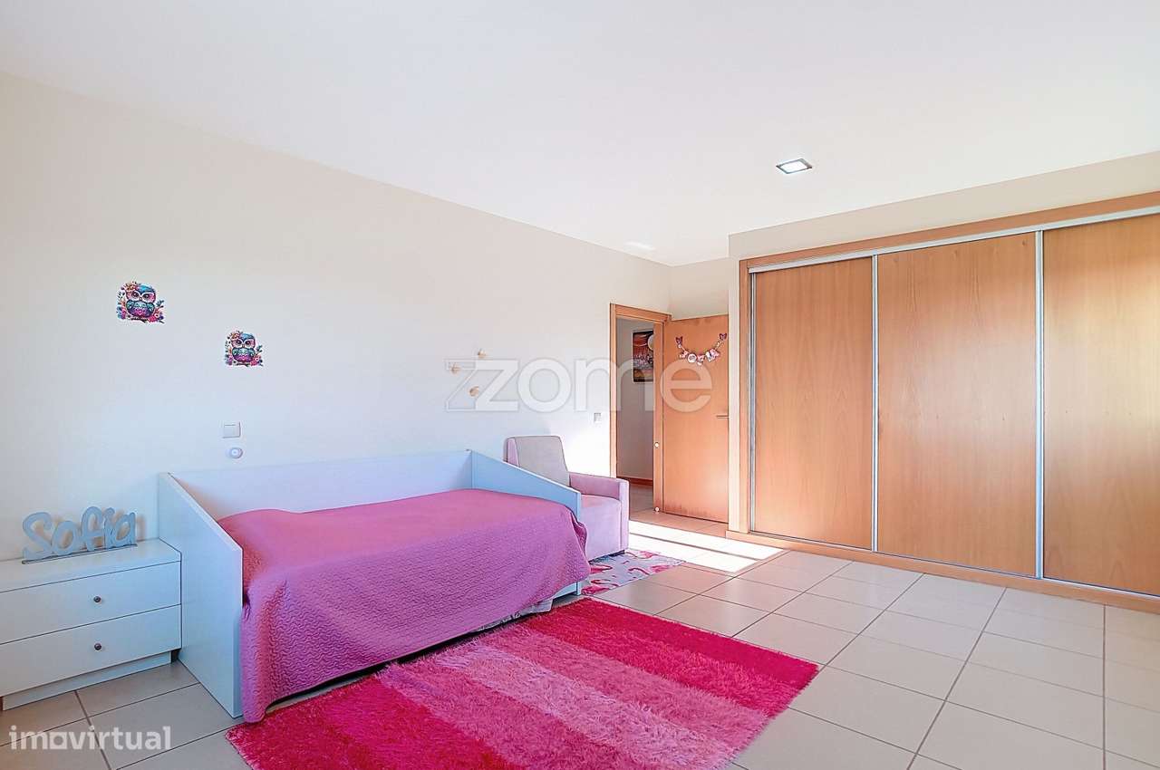 Excelente Moradia T5 + 1 em Vagos-16