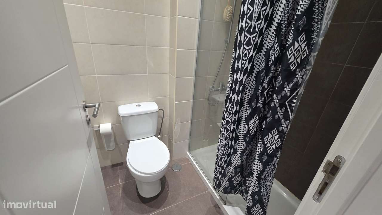 T3 Premium Remodelado no centro de lisboa com terraço Privado-22