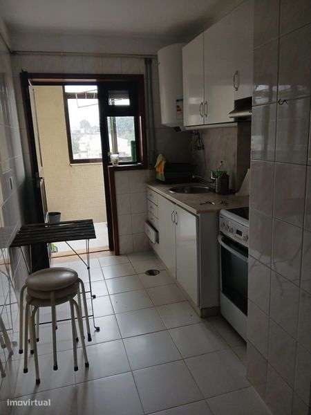 Aluga-se T1 Faria Guimarães - Grande imagem: 2/8