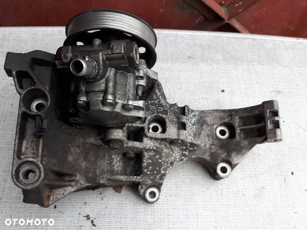 AUDI ŁAPA PODUSZKA ALTERNATORA WSPORNIK 03G903139B - 1