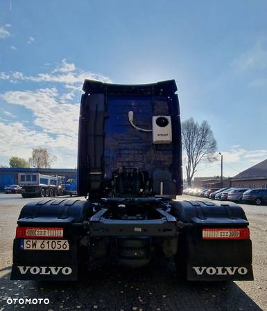 Volvo FH  LOW DECK MEGA - 10