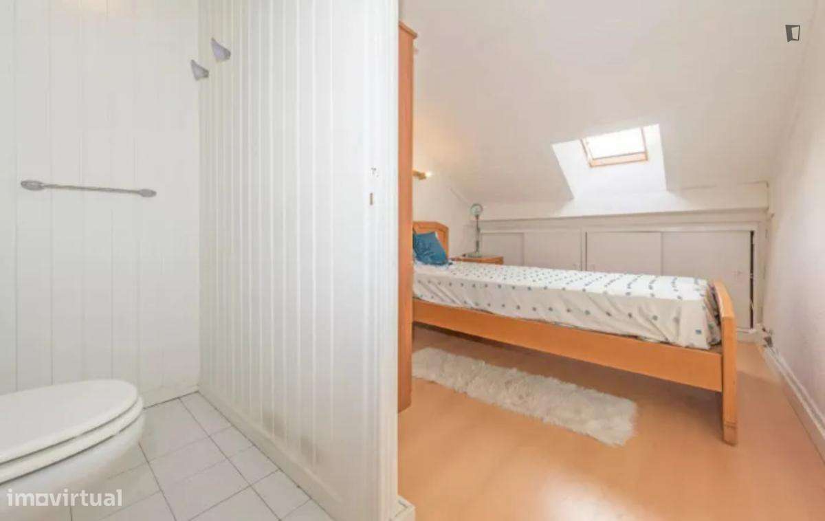 Quarto - localizado em Entrecampos Lisbon - Grande imagem: 4/9
