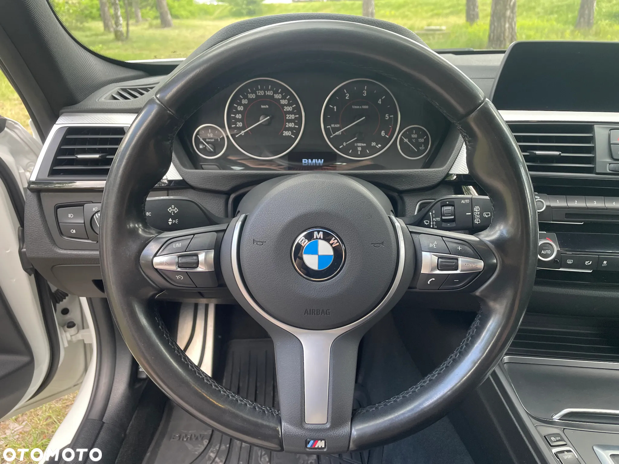 BMW Seria 3 320d xDrive - 12