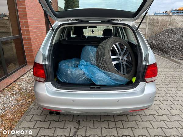 Volkswagen Golf VI 2.0 TDI Comfortline DSG - 19