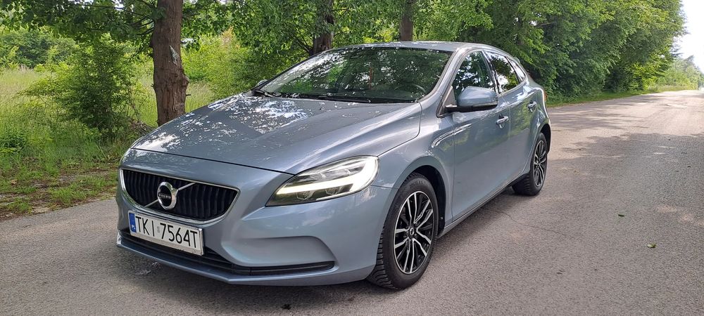 Volvo V40 II T3 Geartronic Momentum 2017