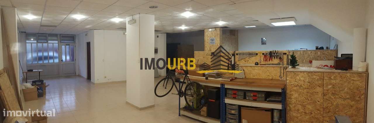 CAVE AMPLA / ARMAZÉM / GARAGEM - Grande imagem: 3/4