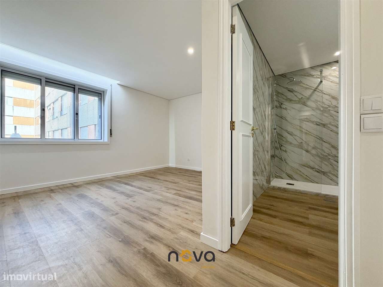 Apartamento T4 Totalmente Remodelado na Póvoa de Varzim-11