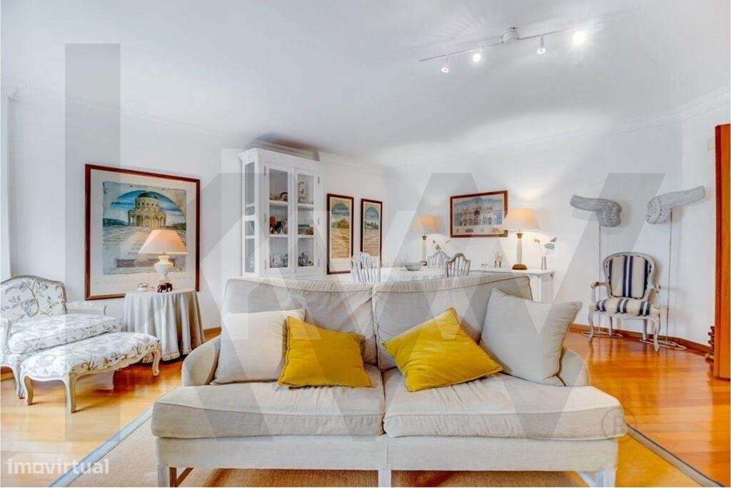 Apartamento T3 com Varanda - Garagem - Arrecadação em Cascais - Grande imagem: 4/51