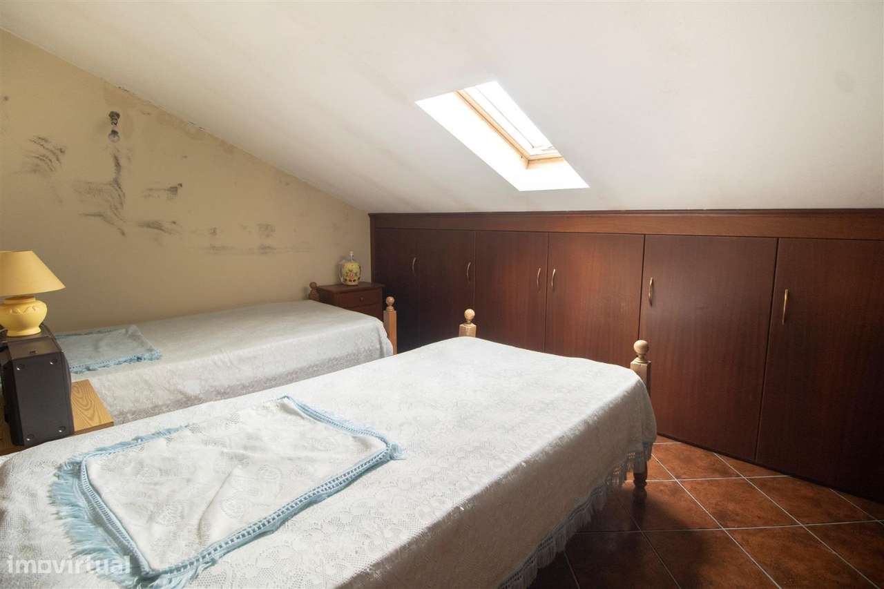 Moradia Geminada T5, Forjães-13