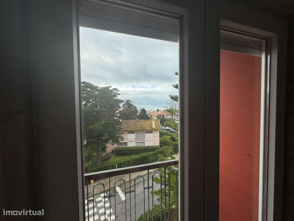 Apartamento para arrendar T1, renovado, em São João do Estoril - Grande imagem: 5/30