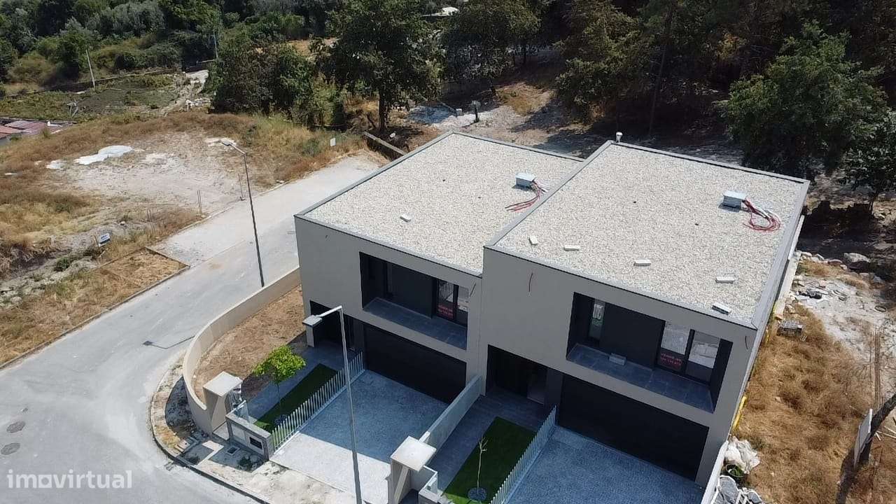 Moradia em Banda T3 Venda em Lanhoso,Póvoa de Lanhoso-5