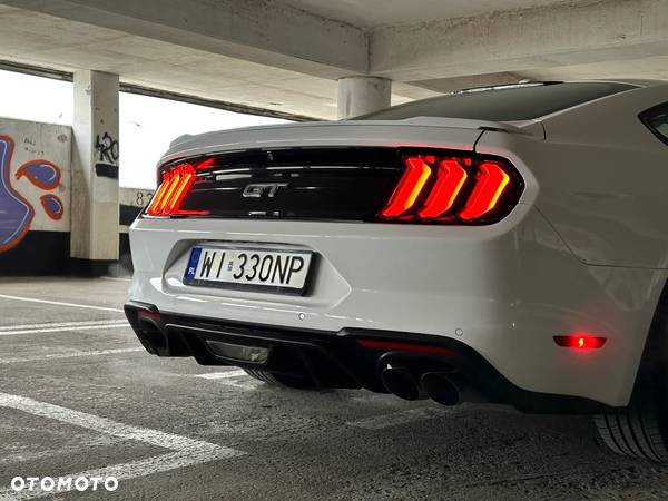 Ford Mustang - 32