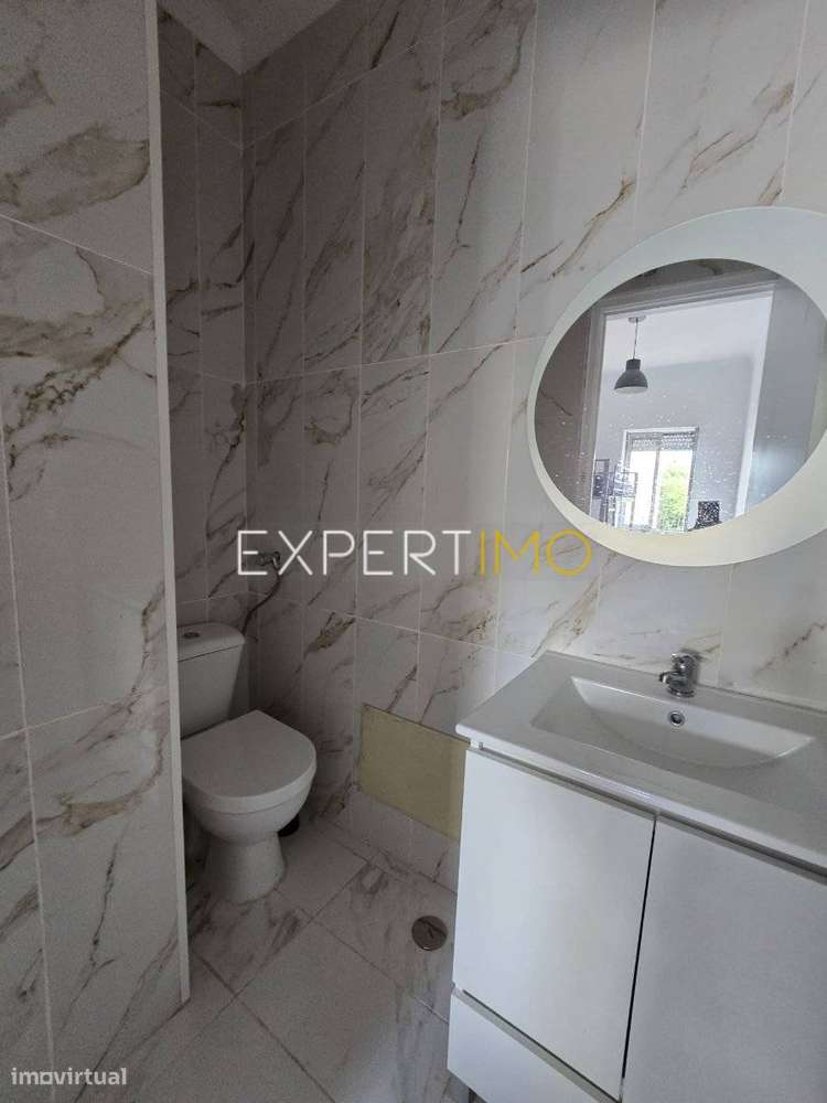 Apartamento T3 convertido em T4, Venteira na Amadora-7