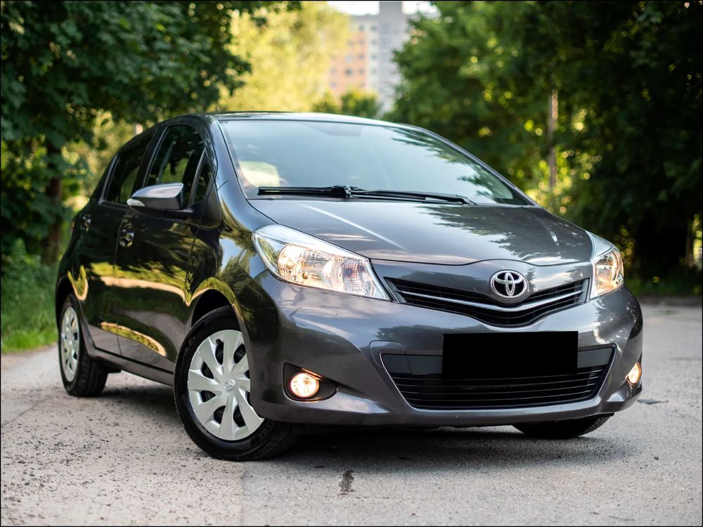 Toyota Yaris III (2011-2019) 2013