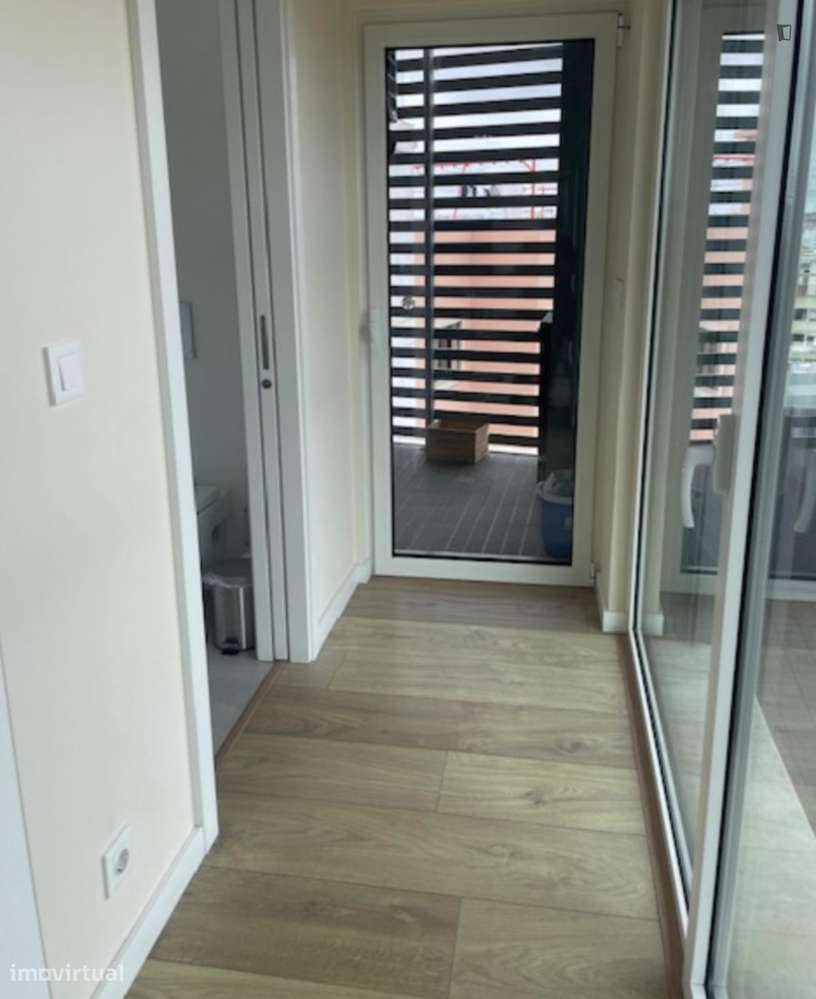 Apartamento com 1 quartos - localizado em Benfica Lisbon - Grande imagem: 5/8