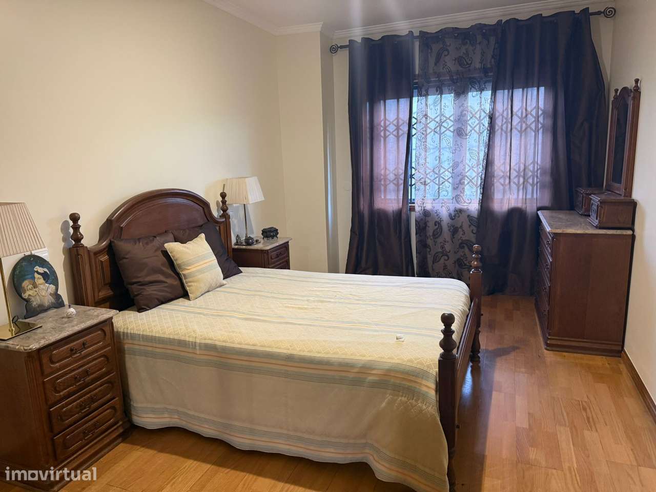 T3 com Terraço+box Urb dos Altos Maia-17