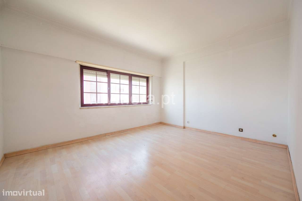 Apartamento T3 no Casal do Chapim-12