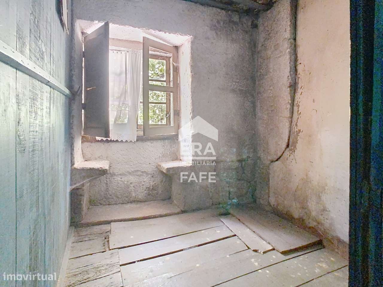 Moradia V4 em Ribas, Celorico de Basto-8