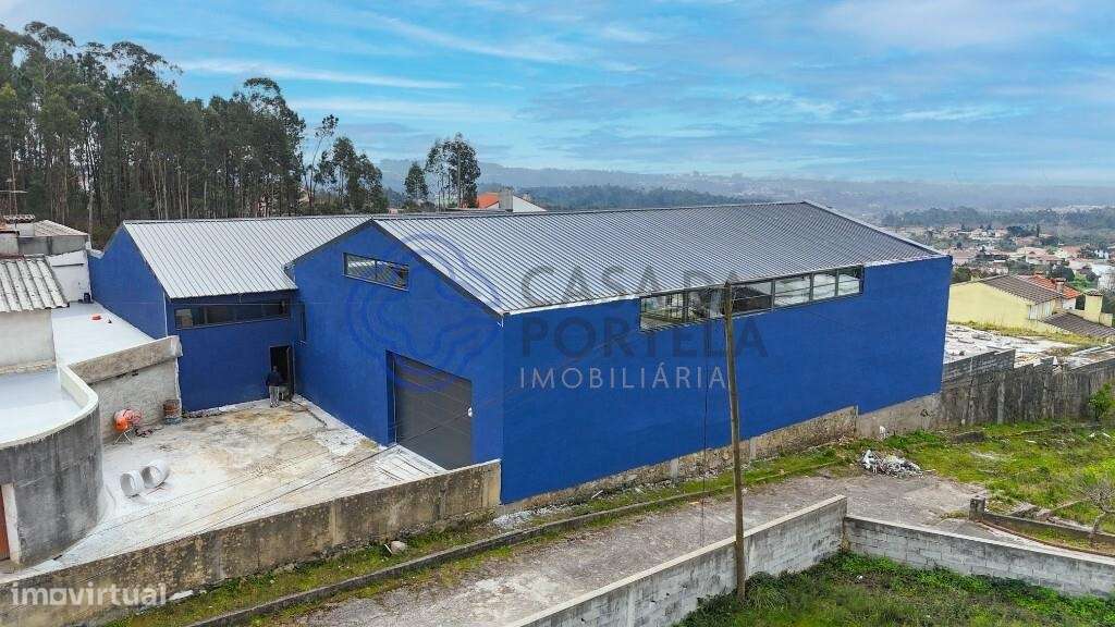 Armazém Industrial | 1060 m2 de Construção | Lote 2.400 m2 | Escapães - Grande imagem: 2/34