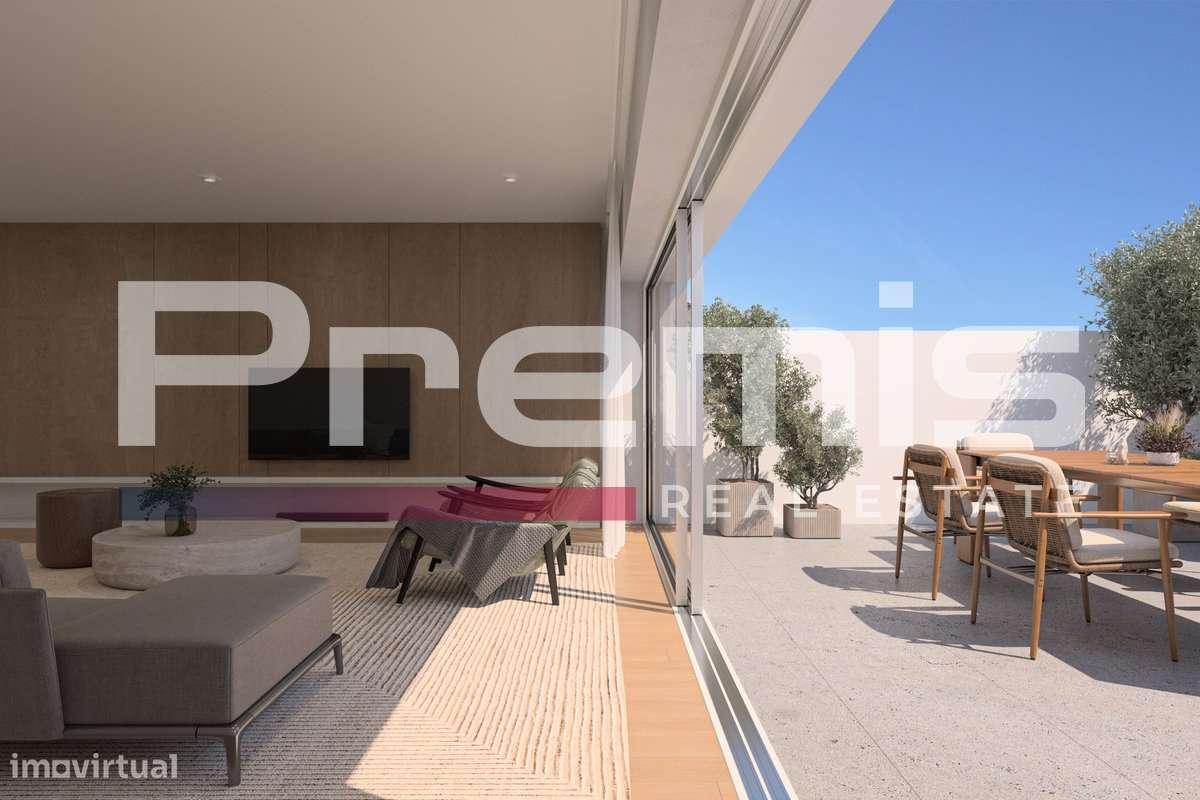 Penthouse T4 com Terraços Privativos | Condomínio Brito Capelo 1023, M-12