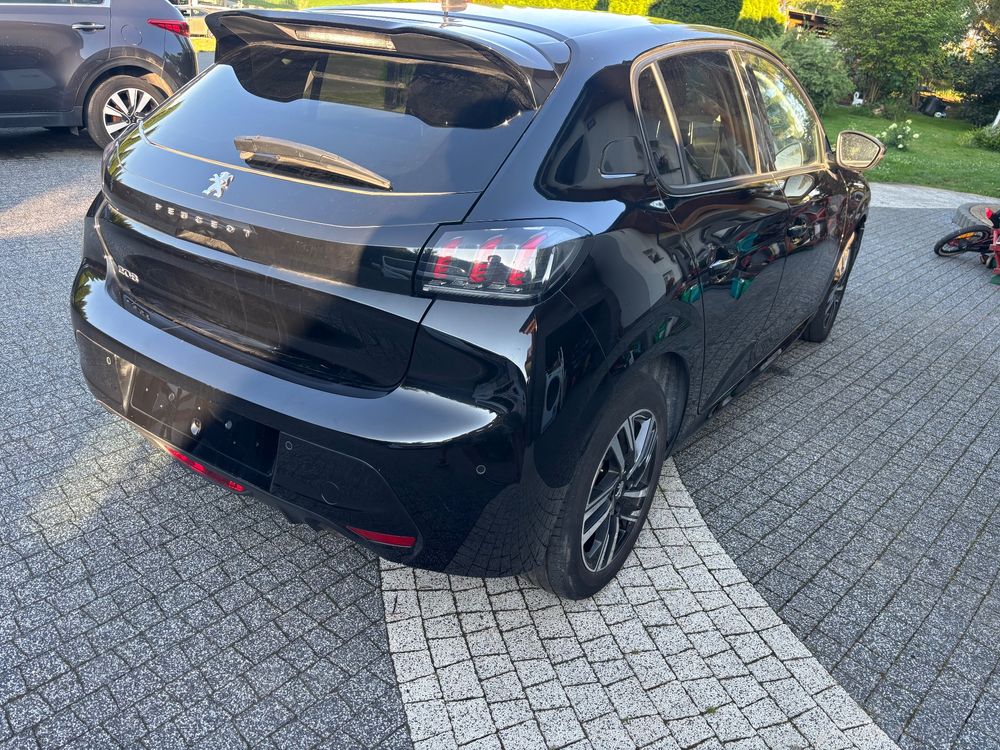Peugeot 208 II (2019-) 2023