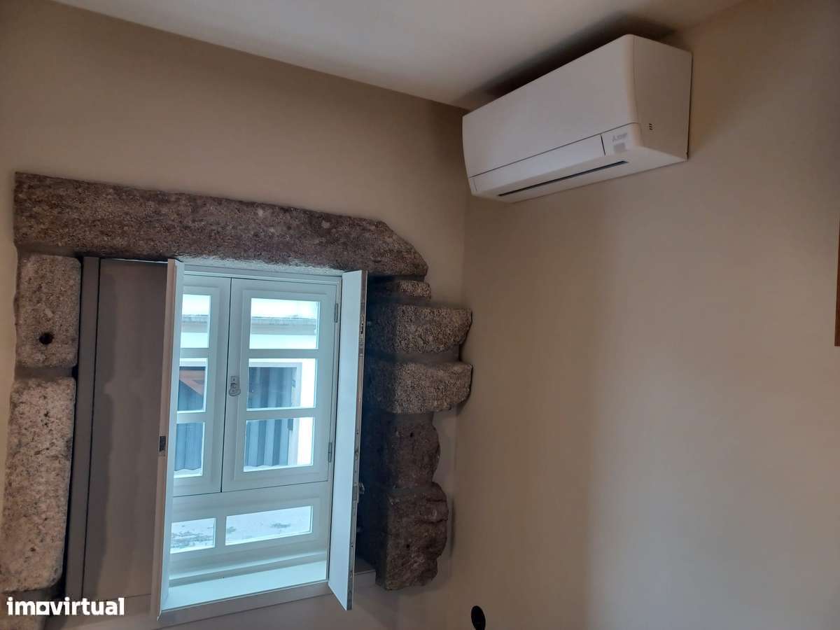 NOVO- Arco da Porta Nova | T2 Novo  |  Equipado-2 suites - Negociável - Grande imagem: 5/40