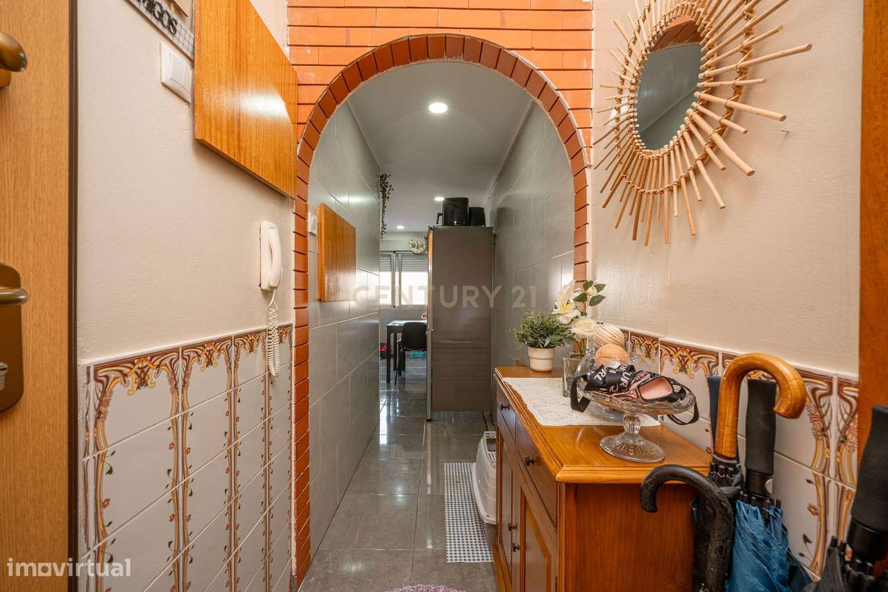 T2 Renovado junto Terminal Rodoviário - Grande imagem: 5/22