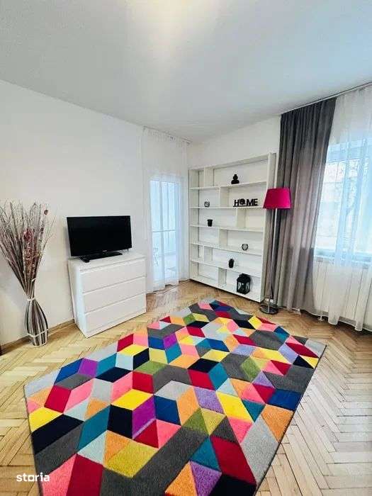 Studio modern de inchirat, Timpuri Noi - Imagine principală: 4/7