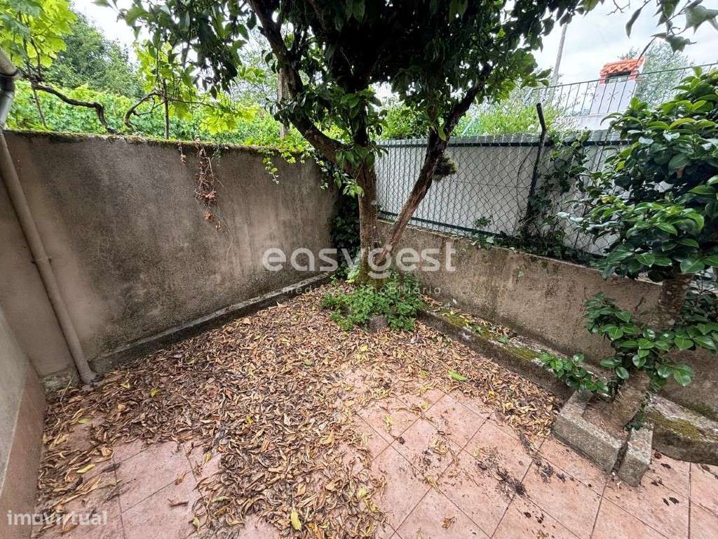 Moradia T3 em Banda Localizada em Lourosa, Oliveira do Hospital - Grande imagem: 5/22