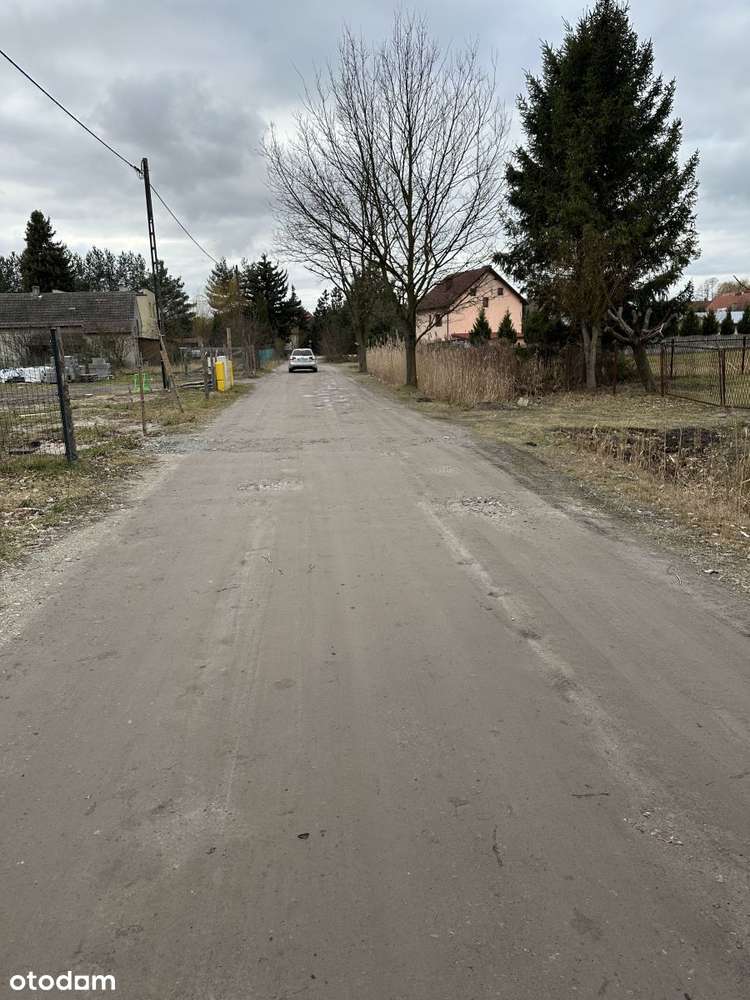 Działka budowlana przy lesie Jelcz-Laskowice-3