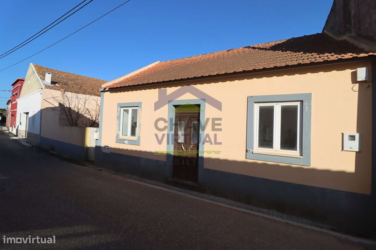 Moradia V1 c/ Sótão Amplo e Terraço Peral - Cadaval-10