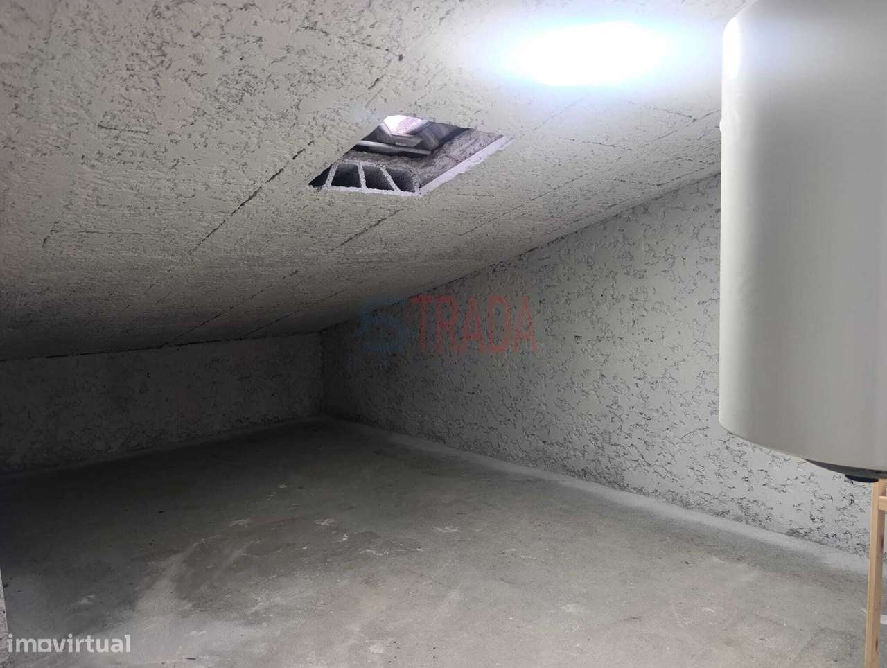 Sótão T2 Totalmente Renovado no centro de Vila Verde !-7