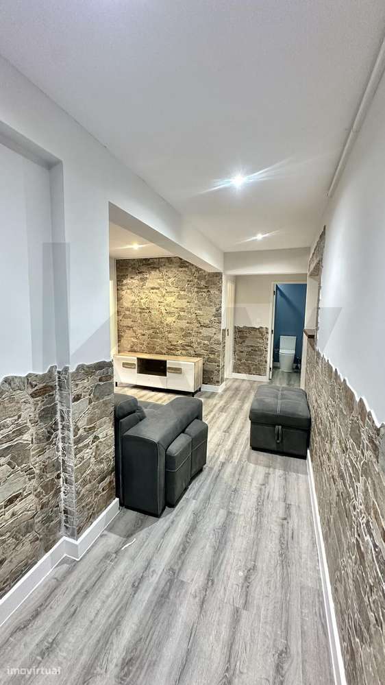 Apartamento T3 Renovado com Terraço Privativo – Agualva-Cacém (A 5 min - Grande imagem: 3/28