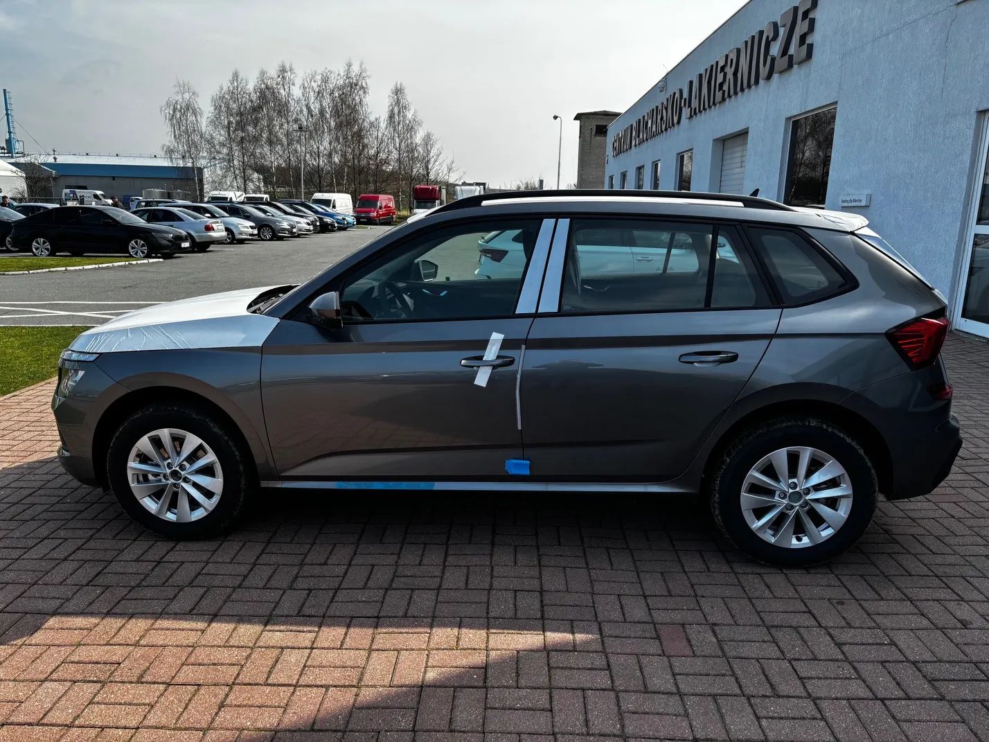 SKODA KAMIQ Kamiq Essence 1,0 TSI 70 kW 5-biegowa manualna