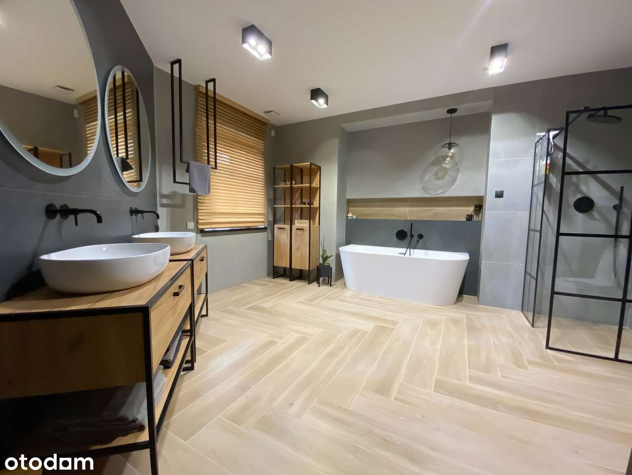 Duży dom z dużą działką w Smyczynie na sprzedaż-16