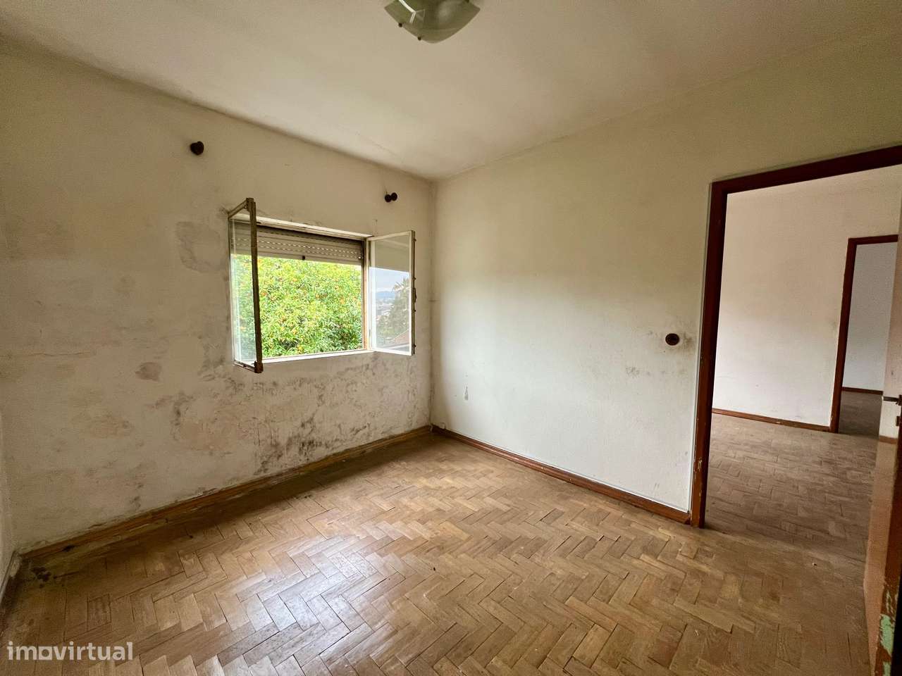 Andar Moradia T3 para Restauro em Celeirós-10