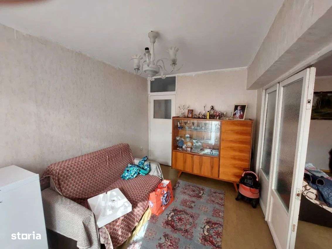Apartament cu 4 camere in Micro 17 - Imagine principală: 5/8