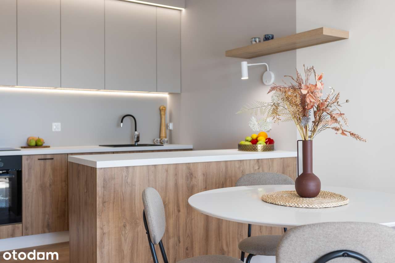 Jasne , stylowe 2 pokoje,wysoki standard,loggia 10m2,winda,rowerownia-1