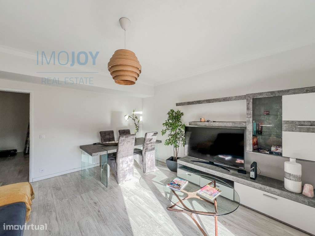 Simpático Apartamento T2 para Venda em Alvide-20