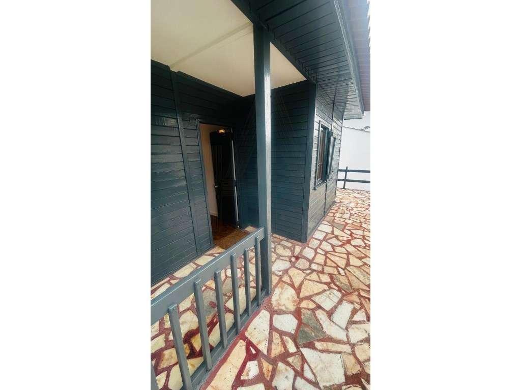 Moradia Isolada T3 em lote de 667m2 em Lagoa de Albufeira, Sesimbra-7