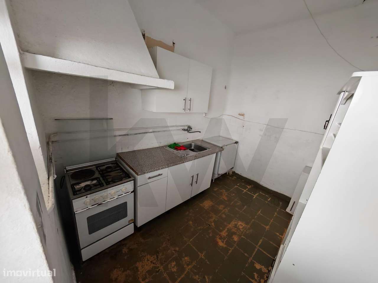 Moradia composta por 2 habitações - São João da Madeira - Grande imagem: 4/25