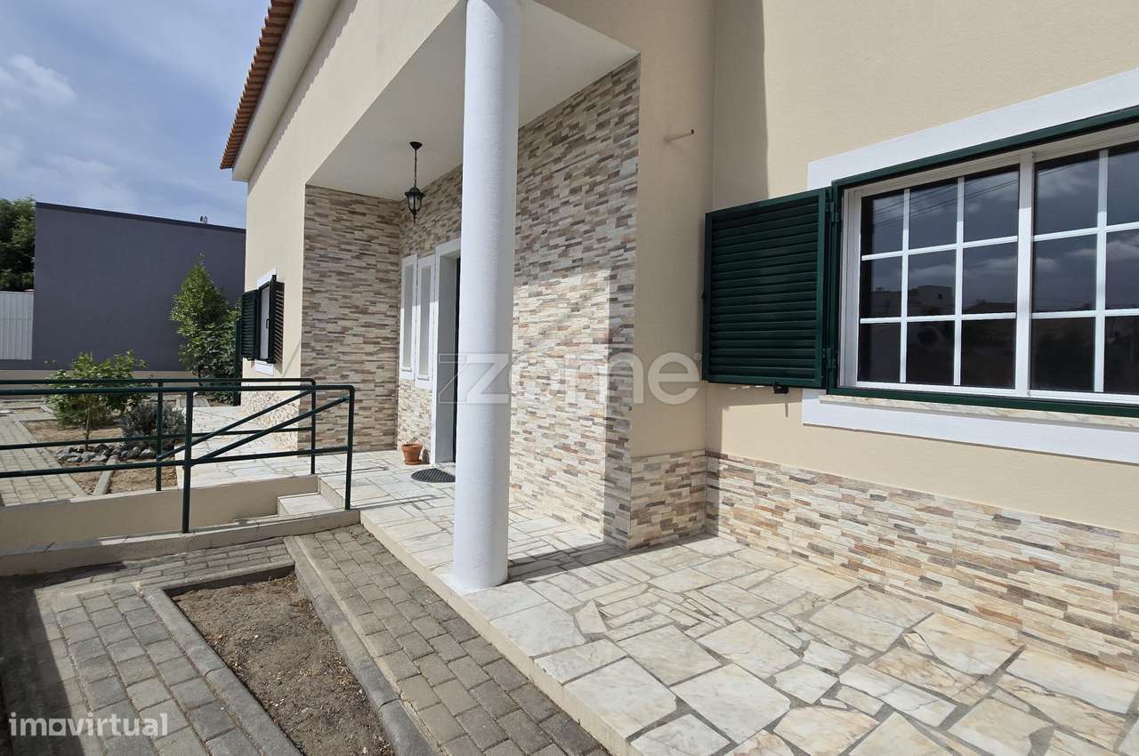 Moradia Isolada T2+2 no Pinhal do General - Grande imagem: 4/39