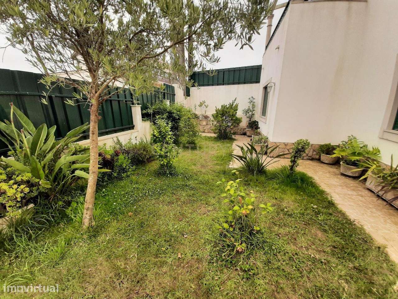 Moradia  T3 na  Lourinhã com Piscina  Garagem e Churrasqueira-31