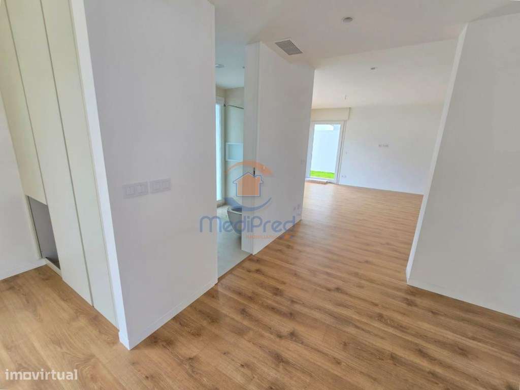 Apartamento T3 c/ Varanda de 22 m2 em Condomínio Privado com Piscin... - Grande imagem: 5/19