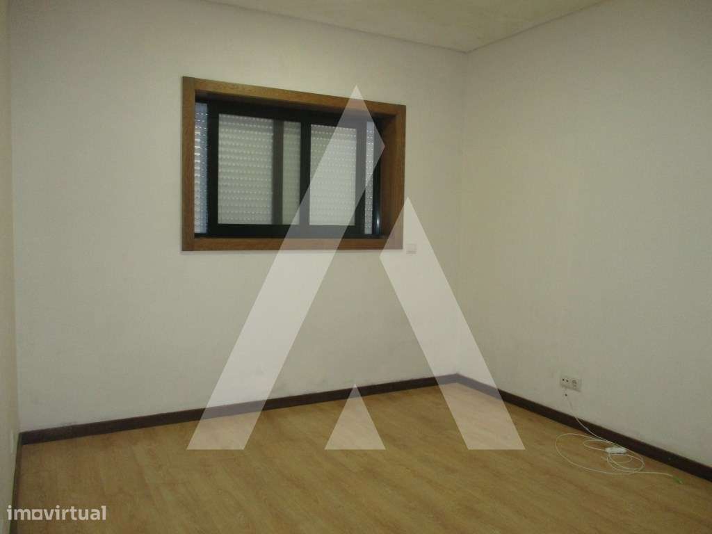 Apartamento T2 no centro de Oliveira do Bairro - Grande imagem: 5/13