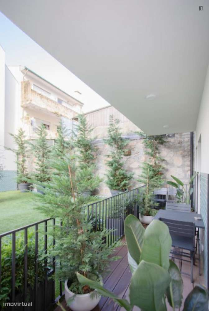 Apartamento com 2 quartos - localizado em Santa Marinha Porto - Grande imagem: 5/6