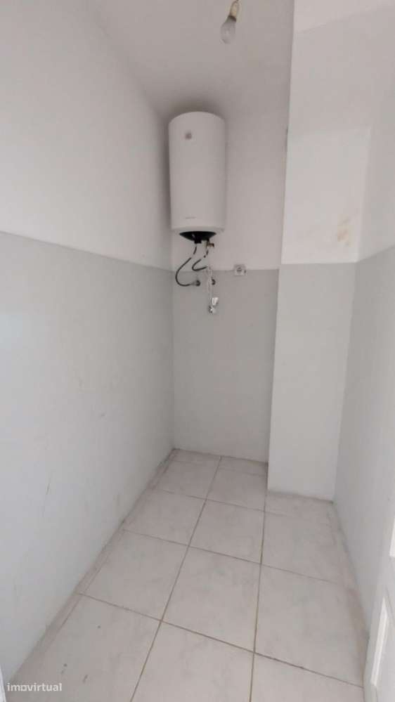 Excelente Apartamento T2 à venda na Maia-6