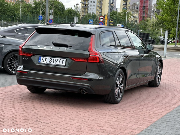 Volvo V60 D3 Momentum - 4