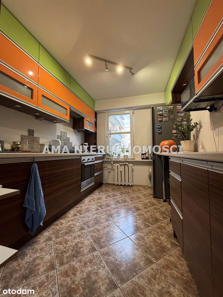 Duże mieszkanie na 1p. z balkonem na Podolszycac-11